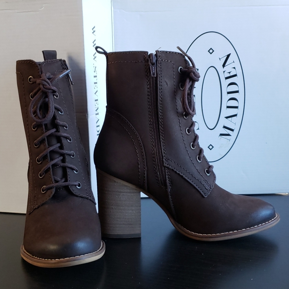 Steve Madden Womens Leather Boots- Size 7.5